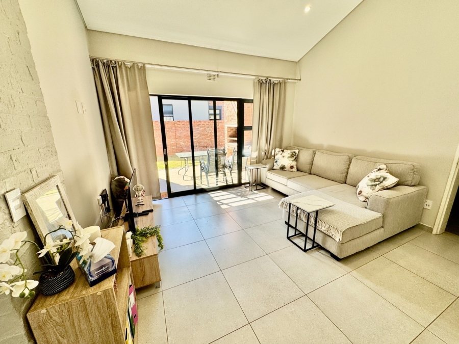 2 Bedroom Property for Sale in Van Der Hoff Park North West